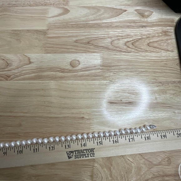 Pearl Necklace 18" 14K Gold Clasp White Cultured Freshwater 7–8mm Classic Beauty - Picture 8 of 9